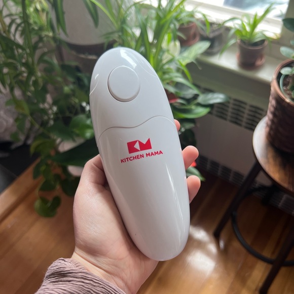 Other - KitchenMama Automatic Can Opener